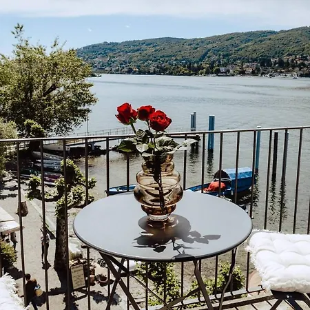 Penthouse On Isola Dei Pescatori Lejlighed *