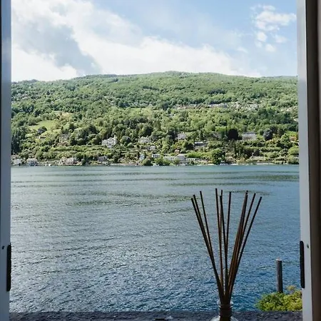 Penthouse On Isola Dei Pescatori * סטרסה