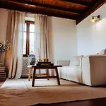 아파트 Penthouse On Isola Dei Pescatori